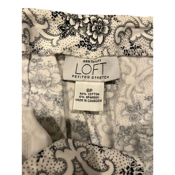 Ann Taylor Loft Cropped Pants Creamy White with Black Floral Size 8P - Picture 7 of 9